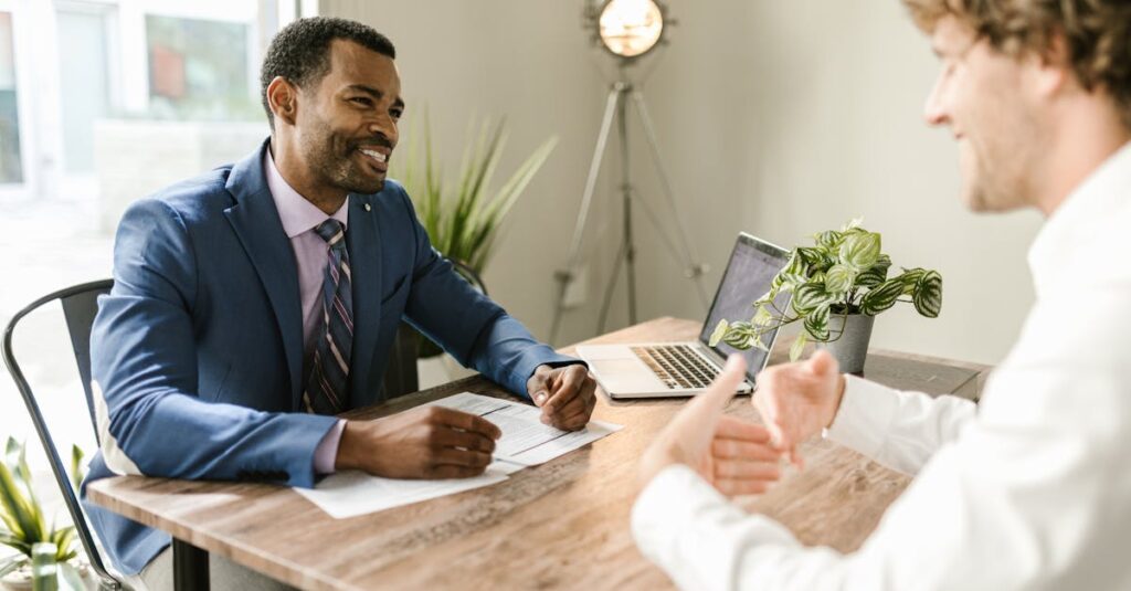 découvrez l'assurance décennale, une protection essentielle pour les professionnels du bâtiment. assurez la sécurité de vos travaux contre les défauts de construction pendant dix ans. protégez votre entreprise et rassurez vos clients avec une garantie fiable.