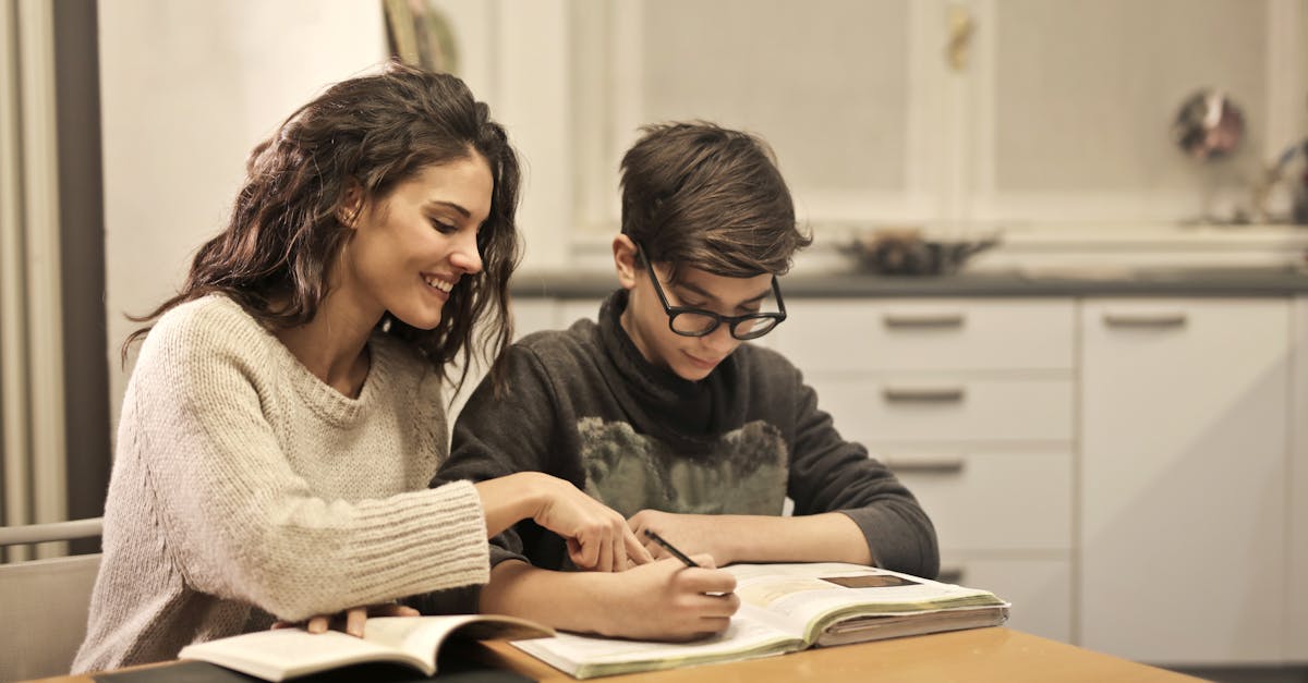 découvrez l'assurance habitation spécialement conçue pour les étudiants, offrant une protection adaptée à vos biens personnels, couvertures contre le vol, les dommages et la responsabilité civile, tout en restant abordable pour votre budget étudiant.