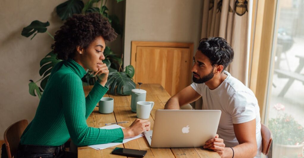 découvrez l'importance d'une communication efficace pour améliorer vos relations personnelles et professionnelles. apprenez des techniques pratiques pour exprimer vos idées clairement et renforcer vos interactions.