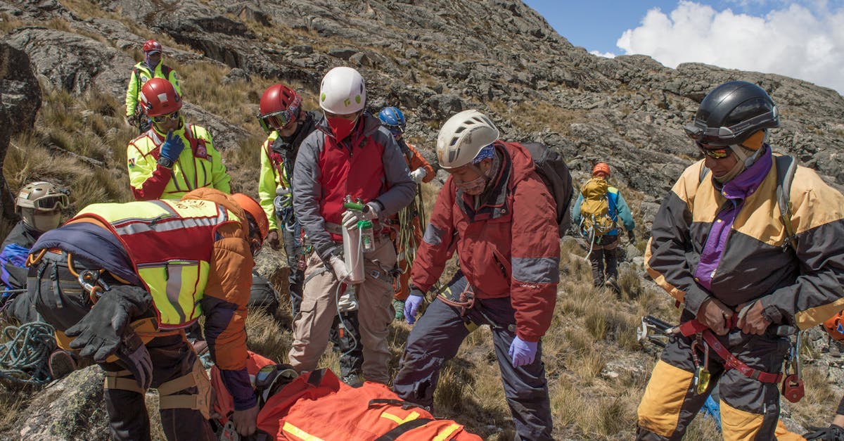 découvrez des conseils essentiels pour garantir votre sécurité en montagne. préparez vos aventures en toute confiance grâce à nos recommandations sur l'équipement, la navigation et la gestion des risques.